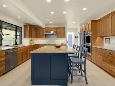 Tucson Cabinets & Stoneworks portfolio photo