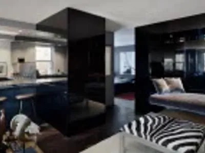 GLOSS BLACK KITCHEN