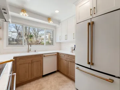 6-web-or-mls-4373-wilson-ave