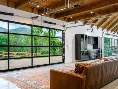 Poulson Garage Doors LLC portfolio photo