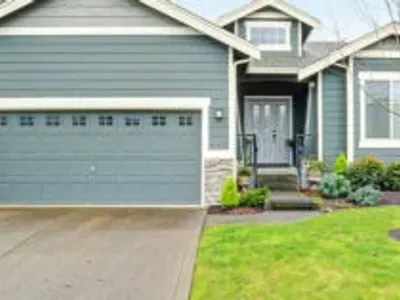 Poulson Garage Doors LLC portfolio photo