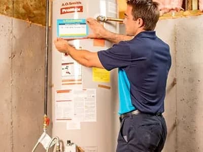 ZPZ Tech servicing hot water heater