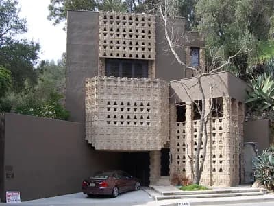 Painting Company restores Frank Lloyd Wright House in Los Angeles