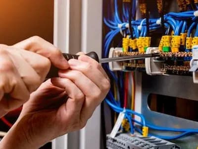 Climb Electric – CLIMB ELECTRIC. TAKING ELECTRICAL TO A WHOLE NEW LEVEL portfolio photo