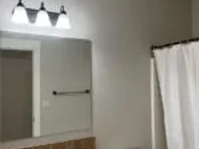 interior home painting bathroom