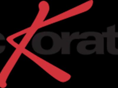 Deckorators composite decking and railing logo
